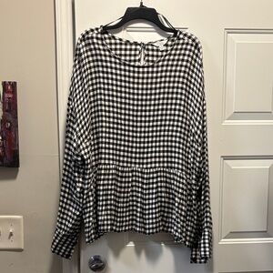 Time and Tru Black and White Gingham Blouse